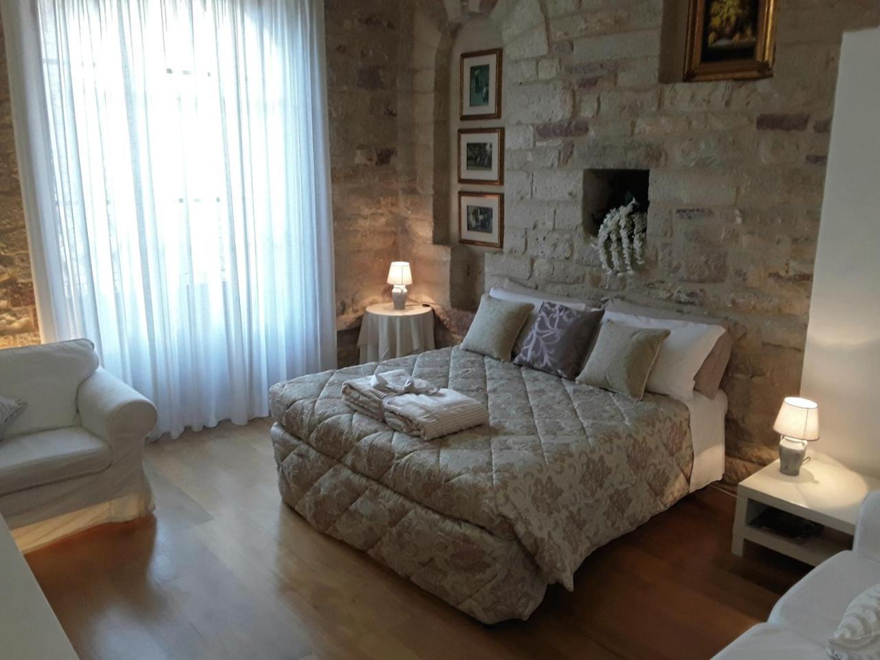 Case Brizi Assisi Bed & Breakfast Екстериор снимка